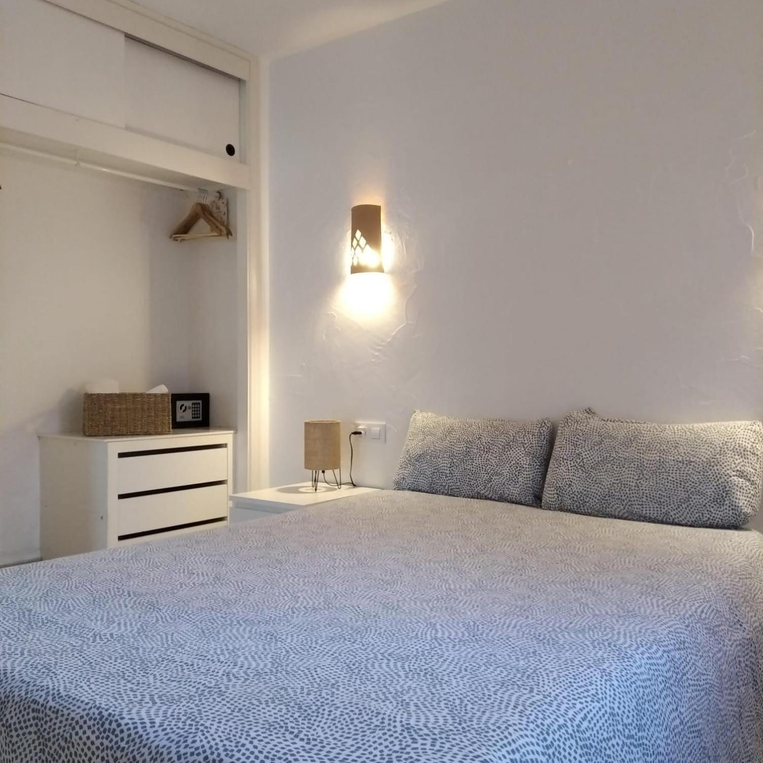 Es Niuet Apartment Кала Галдана Екстериор снимка